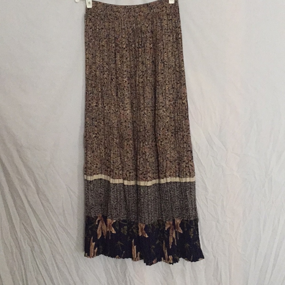 Woman’s Skirt By Don’t Mess With Texas, Size M
